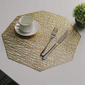 <span class=keywords><strong>Set</strong></span> di <span class=keywords><strong>Tovagliette</strong></span> Americane ed Europee in Stile Moderno, Nuove, con Finitura Bronzata, in PVC Spesso, Vuote, per Tavolo da Tè, Regalo Creativo, <span class=keywords><strong>Set</strong></span> di Stoviglie per Ciotole - Product Image 2