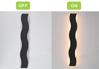 Nouvelle conception de applique murale LED longue et linéaire en forme de S, décoration murale pour la maison, lampe murale pour chambre à coucher, salle de bain, couloir, villa, hôtel