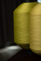 Filament de tissage 100 % polyester teint en masse 75D/48F/2 DTY de qualité AA, coloré, directement de l'usine