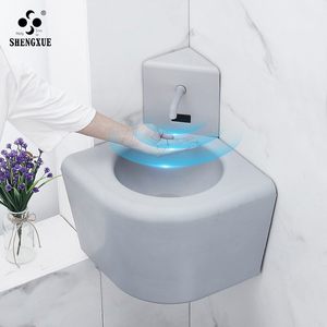 Lavabo Angolare a Parete in Acciaio Inox 304 da 30mm con Sensore Automatico Senza Contatto e Protezione Antiurto in Silicone per Sale Interviste - Product Image 5