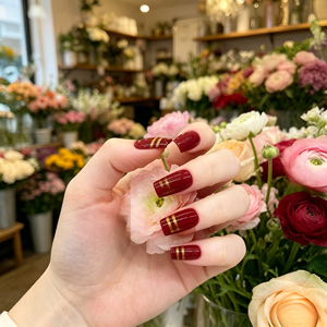 <span class=keywords><strong>Faux</strong></span> <span class=keywords><strong>ongles</strong></span> à presser personnalisables, 24 pièces, carrés, rouge <span class=keywords><strong>bordeaux</strong></span>, rayures dorées, brillants, réutilisables, avec colle, kit DIY élégant pour les <span class=keywords><strong>ongles</strong></span> - Product Image 2