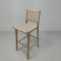 Tabourets de bar à manger confortables chaises d'appoint modernes Nodric pour meubles d'hôtel tabouret en bois de restaurant de luxe chaise de salle à manger en rotin