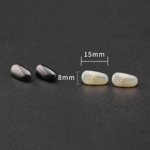 Shenzhen fait à la main corne de <span class=keywords><strong>buffle</strong></span> plaquettes de nez accessoires corne de boeuf montures optiques pièces de lunettes plaquettes de nez personnalisées - Product Image 3