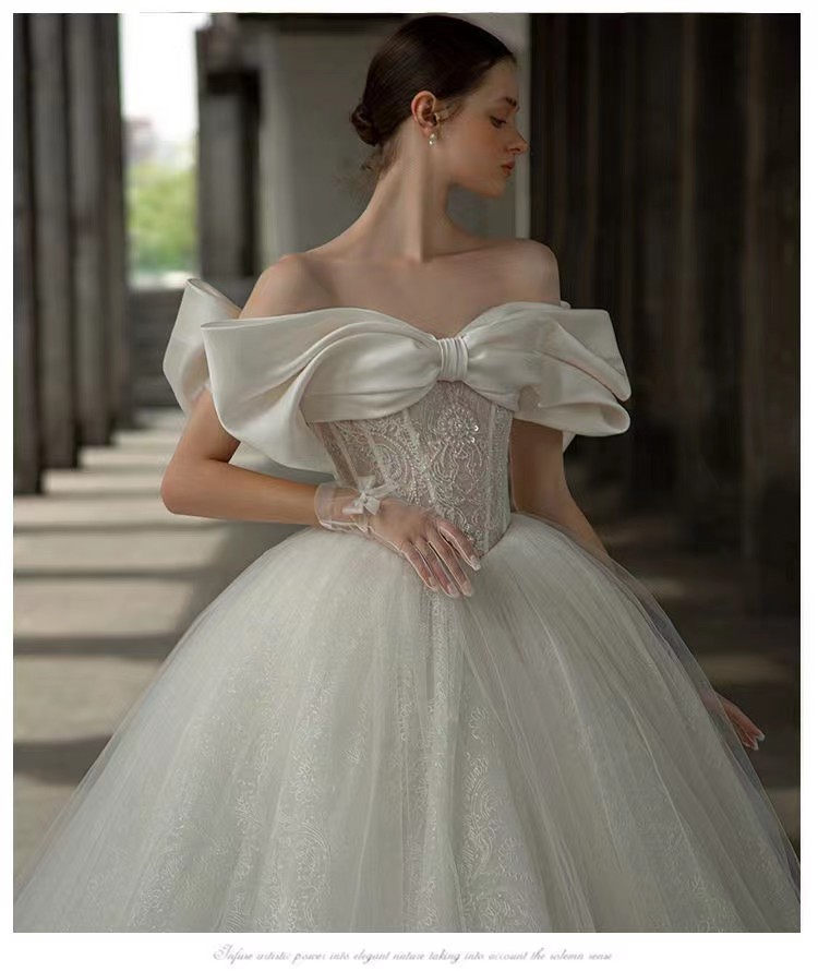 Style plat blanc pur