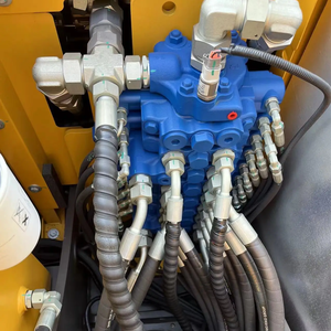 SDLG รถขุด E675H แบคโฮใหม่พร้อมการปล่อยก๊าซเรือนกระจกแห่งชาติสี่ตัวรถขุดตีนตะขาบใช้มีคุณสมบัติปั๊มเครื่องยนต์ส่วนประกอบหลัก - Product Image 6