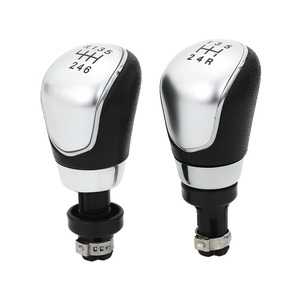 Disponibile in Magazzino Pomello Leva del Cambio Manuale a 5/6 Marce per <span class=keywords><strong>Ford</strong></span> Ka, Ecosport, <span class=keywords><strong>Fiesta</strong></span> 2013-2021 Nuovi <span class=keywords><strong>Accessori</strong></span> per Interni - Product Image 1