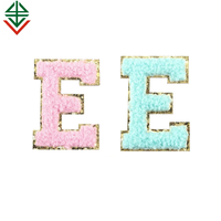 Patchs de lettres faits à la main en fer de coton patchs de lettres en chenille auto-adhésifs pour vêtements