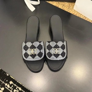 Manufacturer Fashionable Women's <b>slippers</b> Travel Versatile Sandals Open-toe Comfortable One-shoulder <b>slippers</b> - Product Image 1
