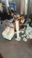 Machine d'ouverture automatique de sacs avec bras robotique, station de dépalettisation et de déballage de sacs, pour sacs de 25 à 100 kg, capacité de 80 à 120 sacs/h