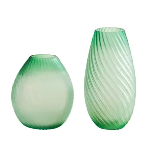 Lead-Free Crystal High Quality Low Price Minimalist Home Decor Twisted Frosted Green Glass Flower Vase