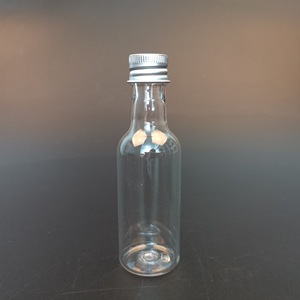 Mini bouteille à col long en PET pour vin, spiritueux et cocktails – Idéale pour l'emballage en magasin - Product Image 3