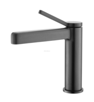 Robinet de lavabo de salle de bain moderne en cuivre mat blanc à poignée unique monté sur le pont avec mélangeur d'eau froide et chaude
