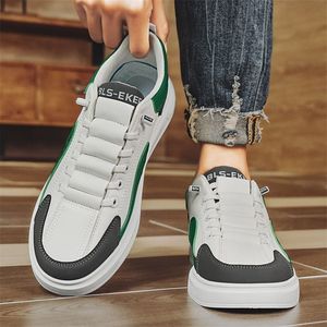 Zapatillas de running casuales duraderas de fibra superfina para hombre, con cordones, sin entresuela, diseño de calavera, de goma, para primavera y otoño. - Product Image 3