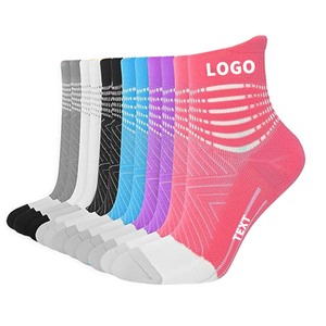 FREE DESIGN & MOCK-UP <span class=keywords><strong>Chaussettes</strong></span> de sport <span class=keywords><strong>personnalisées</strong></span> de haute qualité <span class=keywords><strong>Chaussettes</strong></span> athlétiques à tube court unisexes <span class=keywords><strong>Chaussettes</strong></span> de sport <span class=keywords><strong>personnalisées</strong></span> pour la course à pied - Product Image 4