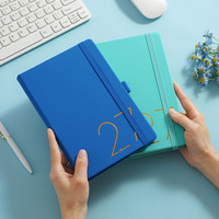Agenda 2027 Transfronteriza, Planificador Diario de 365 Días, Cuaderno de Gestión del Tiempo, Bloc de Notas de Oficina y Calendario Anual, Regalo de Piel Sintética
