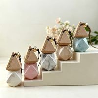 Nouveauté : flacon de parfum suspendu rechargeable de 8 ml, diffuseur d'arômes pour voiture, flacon en verre avec bouchon en bois