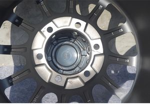 ล้อรถยนต์ขนาด 17 นิ้ว เหมาะสำหรับฟอร์ด เรนเจอร์, โตโยต้า ปราโด และมิตซูบิชิ ปาเจโร - Product Image 5