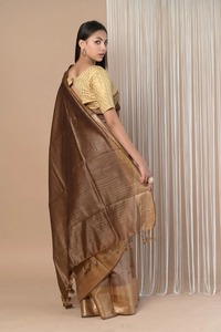 ผ้าส่าหรีผ้าไหมทัสซาร์แท้หลากสีคลาสสิกสำหรับผู้หญิงมอบผ้าม่านที่หรูหราและงานฝีมือชั้นเยี่ยมสำหรับอินเดียแบบพิเศษ - Product Image 3