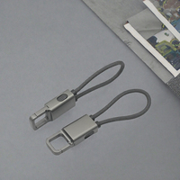 Kabel Pengisi Daya Gantungan Kunci 60W, Kabel Data USB Pendek Berbahan Paduan Seng dan Nilon Kepang dengan Klip Karabiner untuk Ponsel, Tablet, dan Perjalanan