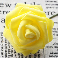 Vente en gros de fleurs artificielles en mousse PE pour mariage