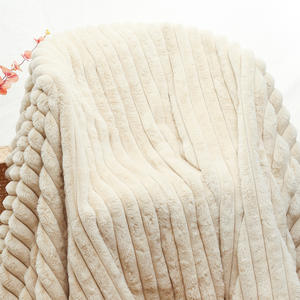 Chăn nỉ lông thỏ nhỏ màu bạc sọc, siêu mềm mại, 100% polyester, kích thước 50*60 inch, chất liệu lông giả siêu mềm, thích hợp cho mùa đông - Product Image 4