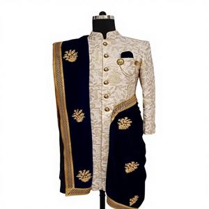 Superbe tenue indo-occidentale pour homme, sherwani avec chaussures assorties, broderie Zardozi lourde, tenue de mariage, grande taille - Product Image 3