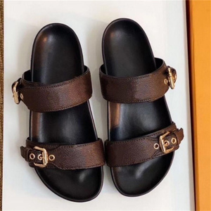Vendita calda 2025 di lusso pantofole da spiaggia da <span class=keywords><strong>donna</strong></span> da esterno piatte in metallo con fibbia Designer stampa <span class=keywords><strong>sandali</strong></span> Casual - Product Image 3