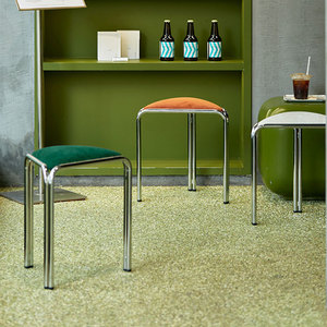 Chaise de salle à manger moderne en acier inoxydable à siège triangulaire, légère et facile à déplacer, mobilier de restaurant - Product Image 2