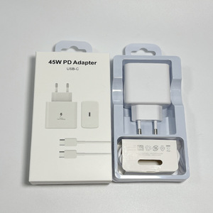 Chargeur rapide universel 45W avec prise EU/UK/US et câble USB-C vers USB-C pour appareils Samsung (S22, S23, S24, S25, S26) - Product Image 3