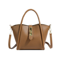 Sac à main d'hiver 2026 pour femme, design de niche haut de gamme, sac à bandoulière, sac seau populaire style panier de légumes pour femme
