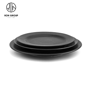 <span class=keywords><strong>Platos</strong></span> planos redondos de estilo japonés, <span class=keywords><strong>platos</strong></span> de cerámica negros <span class=keywords><strong>baratos</strong></span> para restaurante - Product Image 1