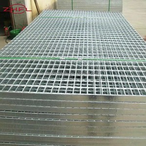 Placa Ranurada de Acero Compuesto Duradero de Acero al Carbono Galvanizado para Aplicaciones en Terrazas, Entradas y Parques, con Malla Anticorrosión y Resistente al Lavado - Product Image 2