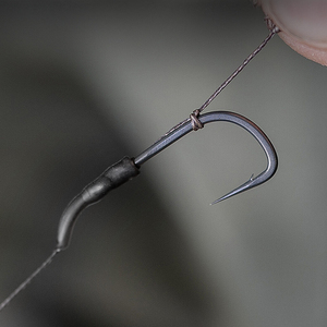 Accessoire de pêche Selco en promotion : Aligneur d'hameçon durable en tungstène pour carpes et montages feeder - Product Image 2