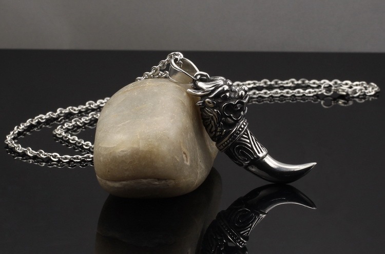 Collier Pendentif Dent De Loup Acrylique Blanc - Chaîne Réglable 51-80cm Style Tribal Unisexe