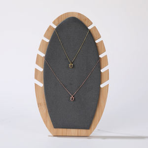 Présentoir de collier de luxe en forme de flamme bois + daim/PU matériel en gros absorbant robuste Durable Logo personnalisé imprimé pour - Product Image 4