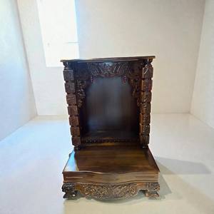 Autels de haute qualité en bois de Muong pour le Dieu de la Richesse et le Dieu de la Terre, modèle Chu Loc, pour la décoration de la maison et du bureau, disponibles - Product Image 3