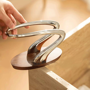 <span class=keywords><strong>Caja</strong></span> Organizadora de Servilletas de Madera Estilo Europeo con Diseño Decorativo para Almacenamiento de Papel Tisú en Hoteles y Hogares - Product Image 4