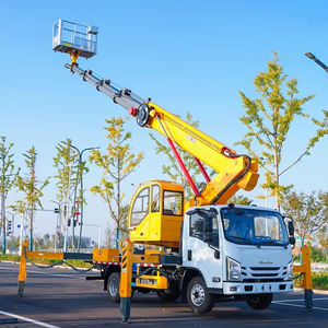 Camion nacelle télescopique de la marque mondiale ISUZU, avec une hauteur de 20 à 35 mètres et une plateforme de levage de 300 à 400 kg. - Product Image 1