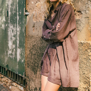 2025 nuova <span class=keywords><strong>camicia</strong></span> oversize hawaiana <span class=keywords><strong>camicia</strong></span> Casual da caffè <span class=keywords><strong>marrone</strong></span> <span class=keywords><strong>camicia</strong></span> di <span class=keywords><strong>lino</strong></span> a maniche lunghe personalizzata - Product Image 5