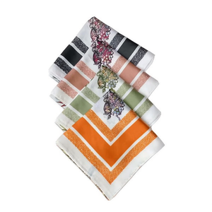 Foulard quadrato piccolo con motivi floreali e farfalle 70x70cm FULARES - Product Image 2