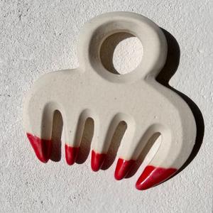 Peine de cerámica Gua Sha para masaje del <span class=keywords><strong>cuero</strong></span> <span class=keywords><strong>cabelludo</strong></span>, guasha de cerámica con cabeza, masajeador para aliviar el <span class=keywords><strong>dolor</strong></span> de meridianos, cepillo para el cabello - Product Image 6