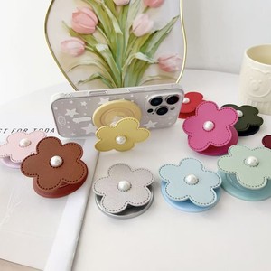 Support de téléphone magnétique en cuir INS tendance avec perles et fleurs, support de bureau flexible et coloré pour filles, support de téléphone portable - Product Image 3