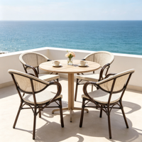 Ensemble de mobilier de patio extérieur style bistrot français, très résistant aux intempéries et aux UV, en rotin PE, avec table ronde et fauteuils à accoudoirs – Vente chaude