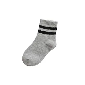 Jungen Mädchen Crew Sport Baumwolle Dschungel Strand Socken Günstigste Strumpf Großhandel Herbst Kinder Socken Solid Absorb Schweiß Anti Geruch