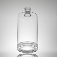 Botella de licor de vidrio extraflaco de 450 ml con hombro plano y tapa de rosca para envasado de bebidas espirituosas, personalizada de Shandong