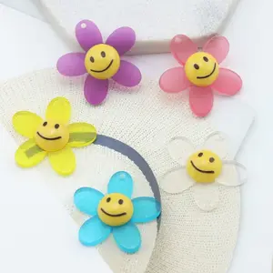 Sorridente Flor Encantos Pingentes Para Decoração Artesanal Pulseiras Colar Brinco Keychain Jóias Fazendo Lucky Charme