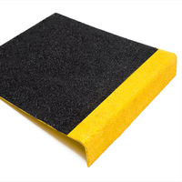 Revêtement de marche d'escalier antidérapant en PRV (Plastique Renforcé de Fibres) pour escaliers industriels, plateformes et passerelles de sécurité