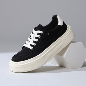 Chaussures en toile 2026 style coréen, légères, à semelle souple, respirantes, baskets blanches décontractées et tendance pour hommes - Product Image 2
