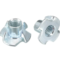 Tuerca en T DIN1624 de 4 Puntas M4 M6, Tuerca de Inserción de Cuatro Garras de Acero Galvanizado con Recubrimiento de Zinc, Clase 4.8, para Muebles y Carpintería