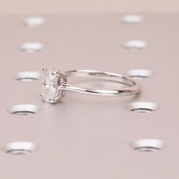 Bague de fiançailles classique solitaire à bande unie avec diamant de laboratoire taille ovale 2 carats en or massif 10K/14K/18K certifié IGI Couleur DEF CVD/HPHT